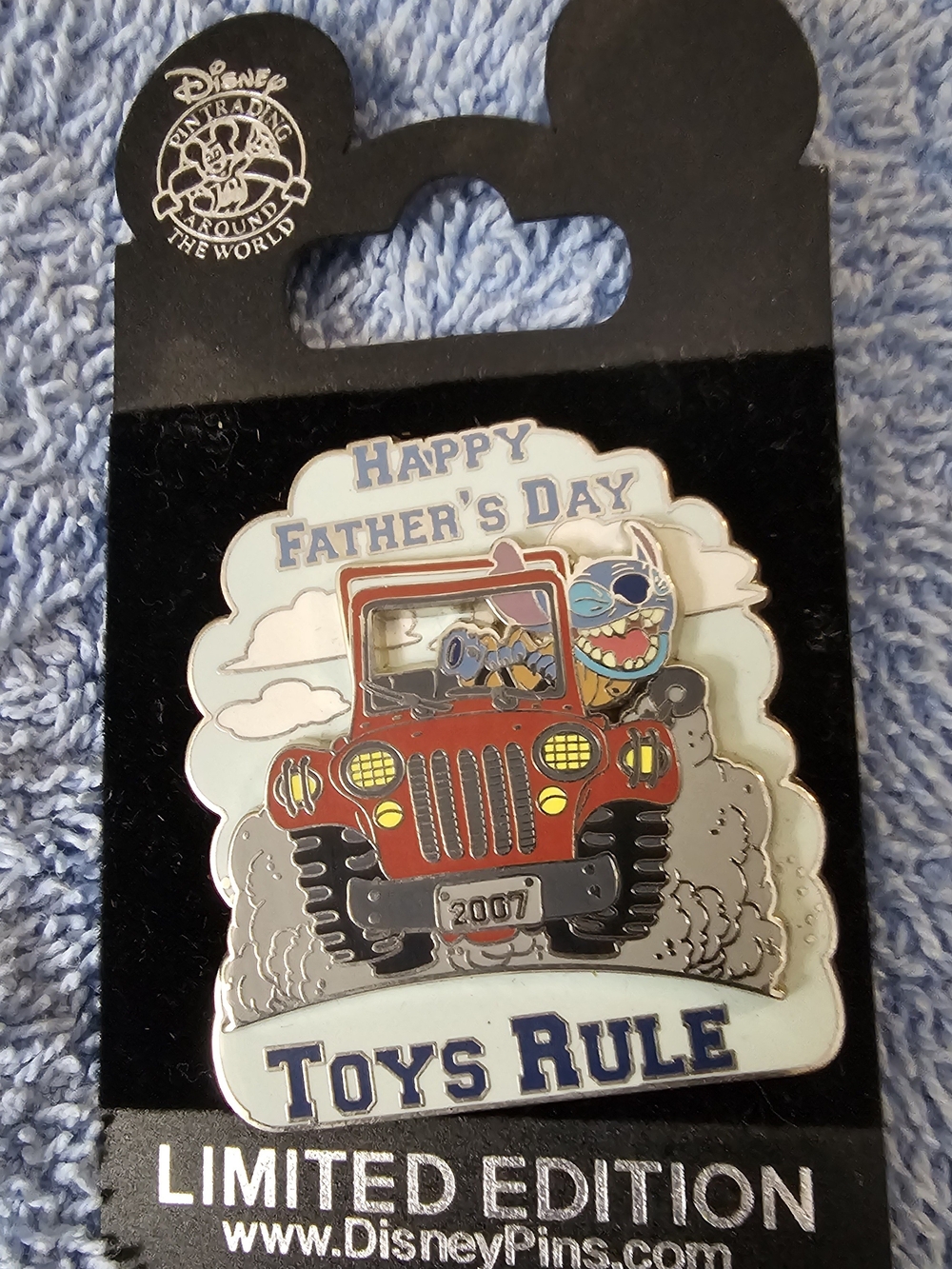 Disney Stitch Father's Day Pin — Red Jeep with Light Blue Accents